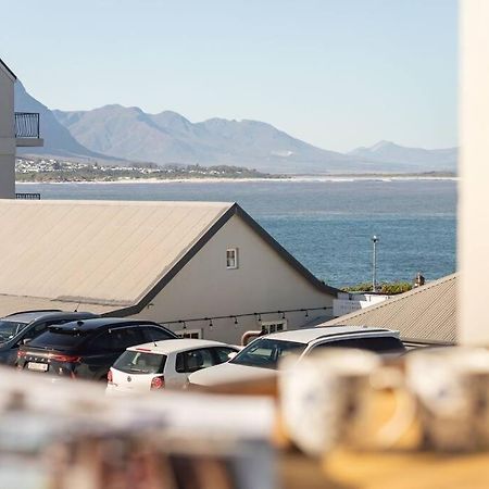 Hermanus Waterfront, Sea View Apartment With Balcony Luaran gambar