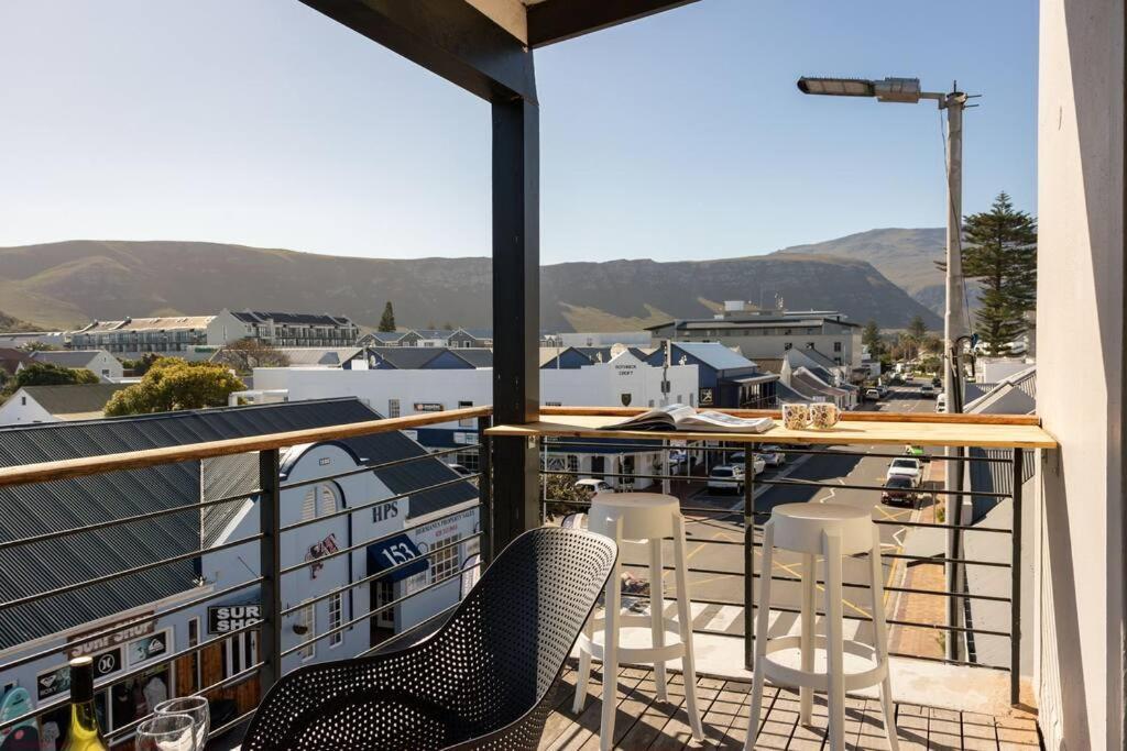 Hermanus Waterfront, Sea View Apartment With Balcony Luaran gambar